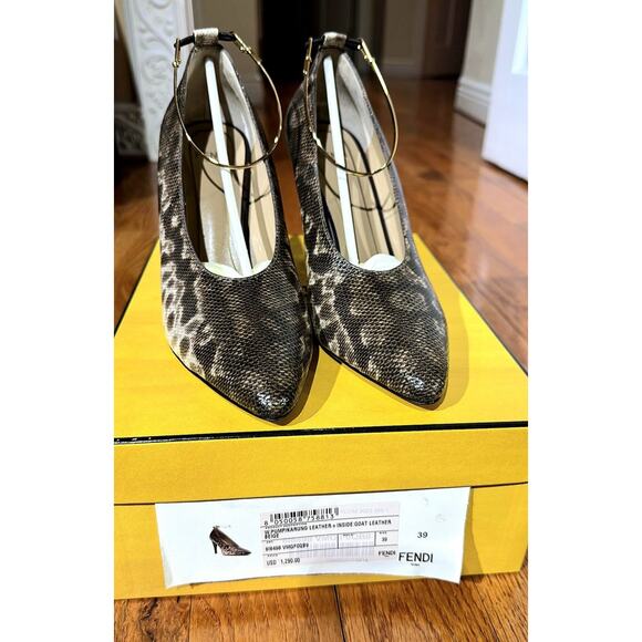 Fendi Anello Karung Pumps Heels EU 39 Goat Leather New In Box - Picture 3 of 9
